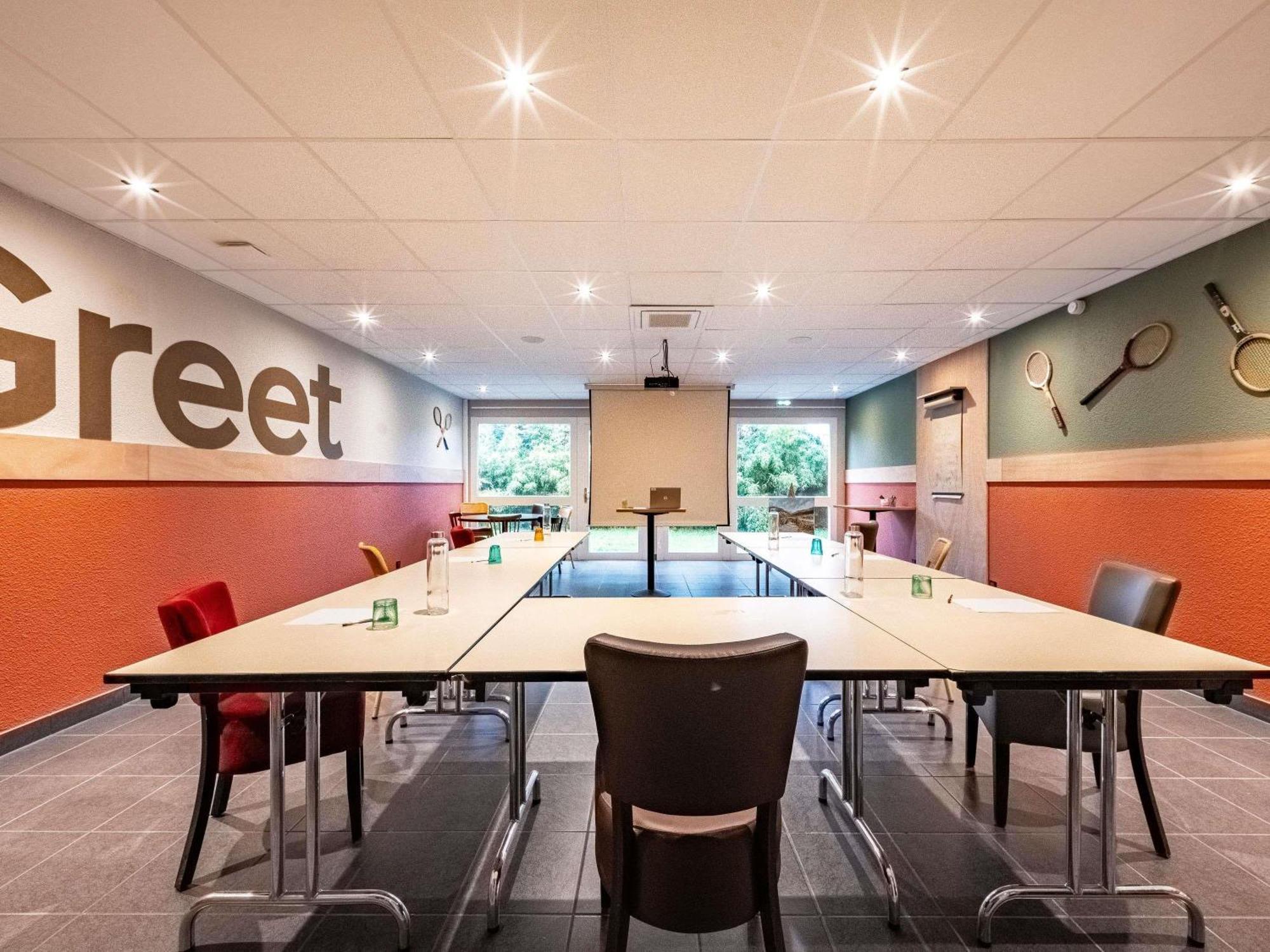 Greet Hotel Massieux Lyon Nord 外观 照片