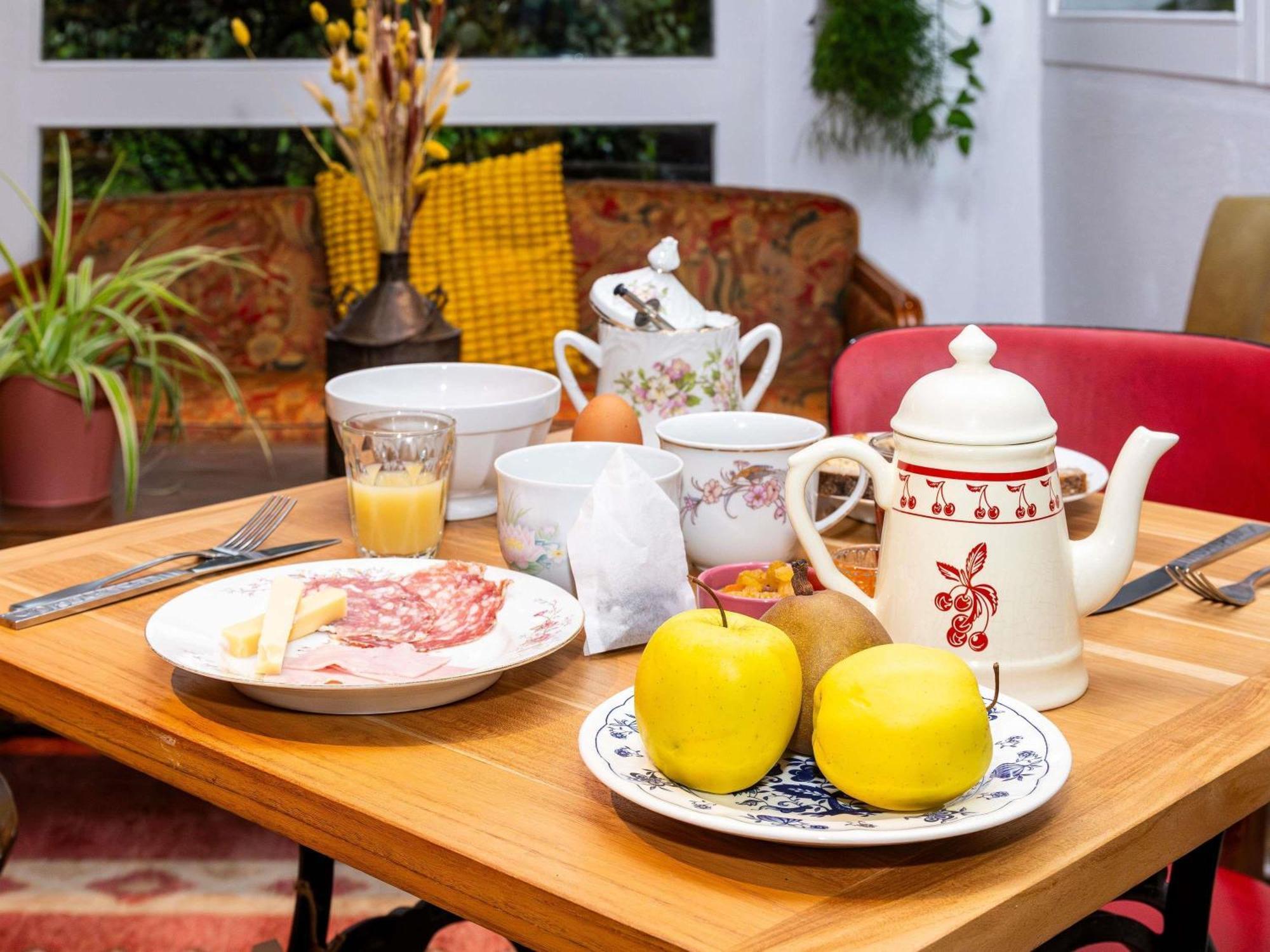 Greet Hotel Massieux Lyon Nord 外观 照片