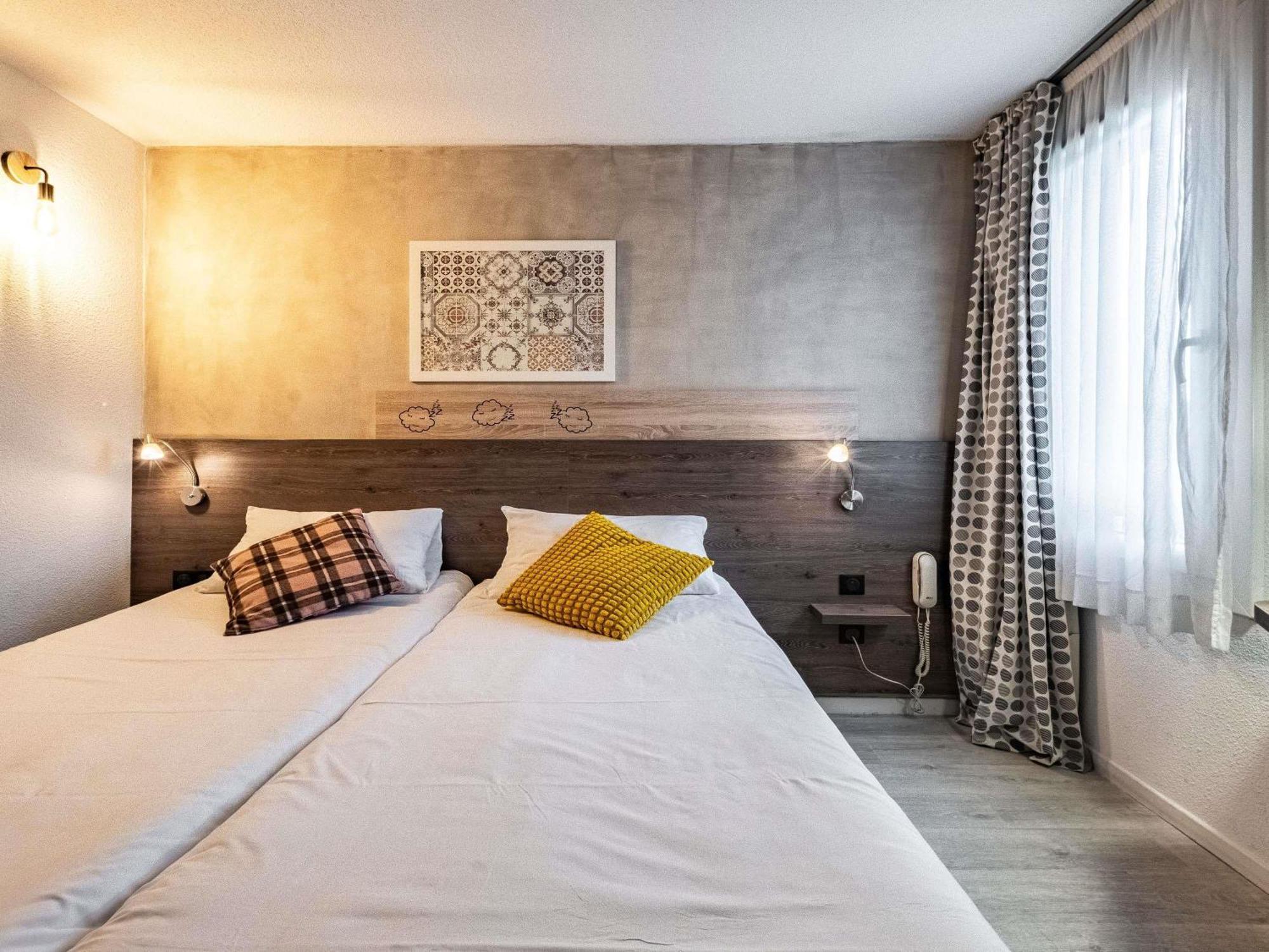 Greet Hotel Massieux Lyon Nord 外观 照片