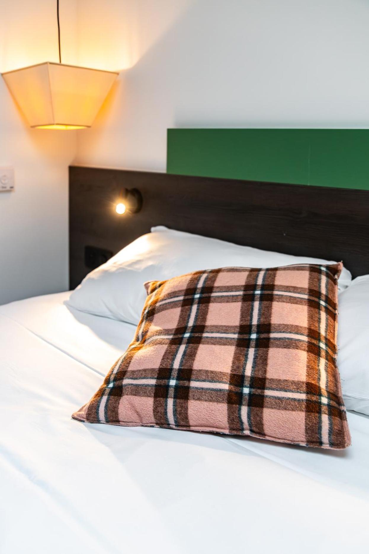 Greet Hotel Massieux Lyon Nord 外观 照片