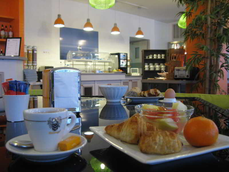 Greet Hotel Massieux Lyon Nord 外观 照片